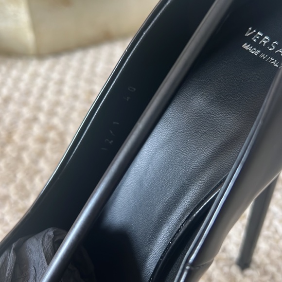 Versace Palazzo Platform Heels - Picture 5 of 10
